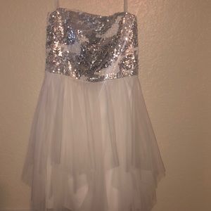 Strapless dress